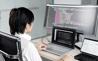 青海 api php源码,下载的php源码怎么运行呢？